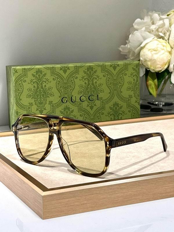 Gucci Sunglasses 765